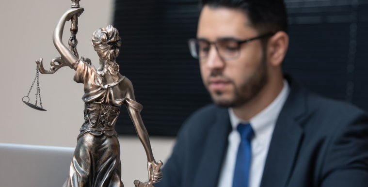 personal injury lawyer 